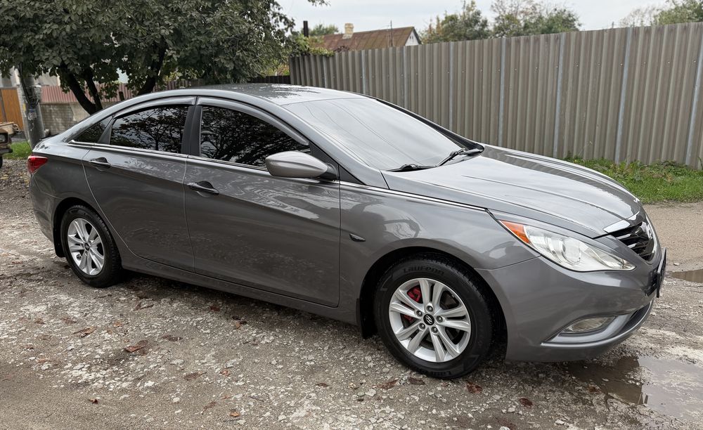 Hyundai sonata 2011