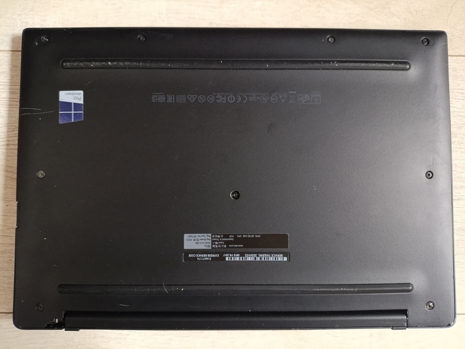Laptop DELL 7370 Intel core m7-6y75 8GB RAM