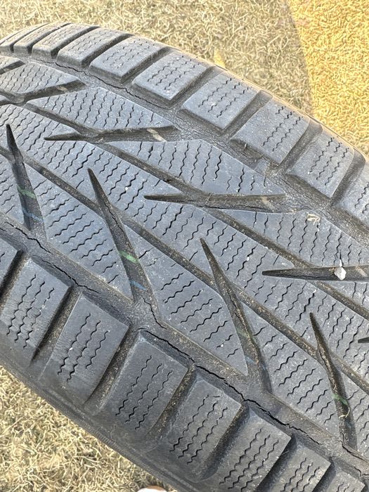 Opony dwie zimowe CENA ZA CAŁOŚĆ