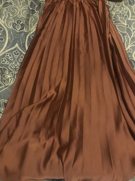 Miedziana sukienka elegancka