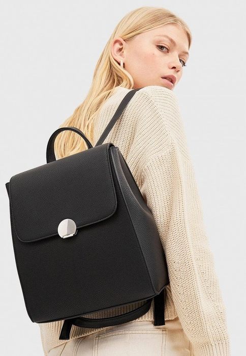 Рюкзак Stradivarius  новый