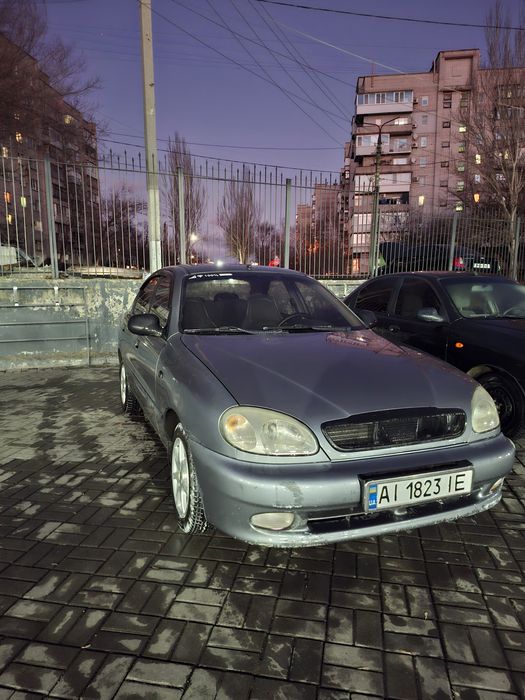 Продам машину sens