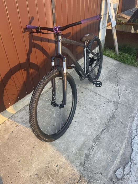 Rockrider st100.