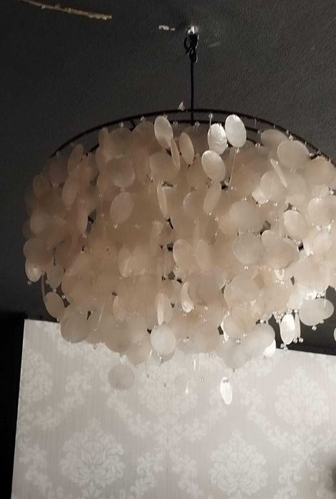 Candeeiro de tecto Loja do Gato Preto lantejoulas madrepérola