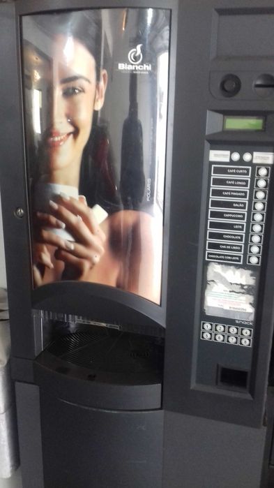 duas máquinas de café industrial