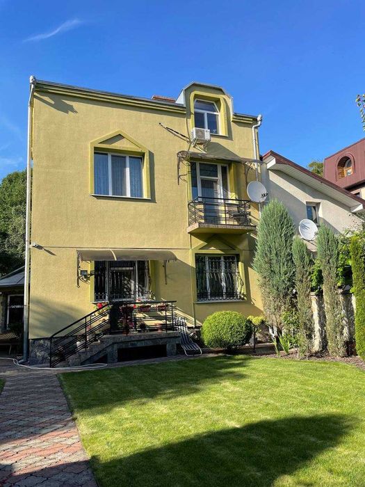Продаж просторого будинку В ЦЕНТРІ Франківська_О