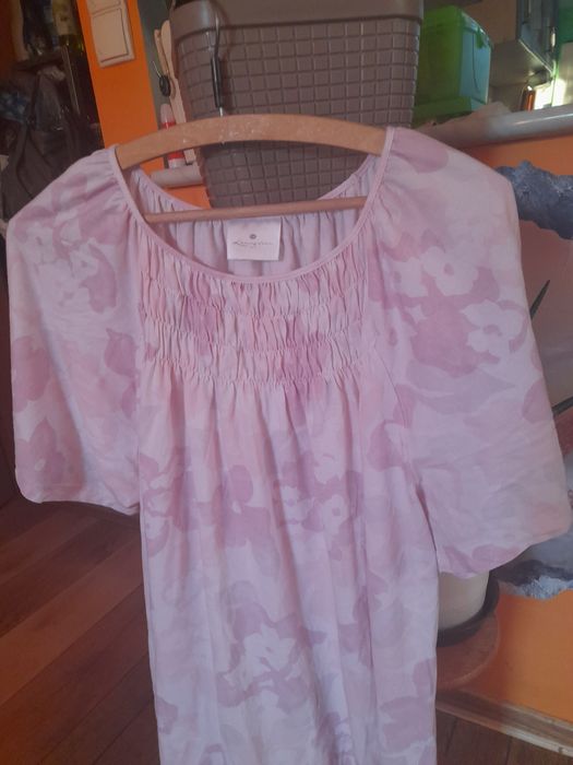 Koszula nocna z różowym wzorem 46