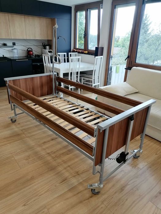 Łóżko rehabilitacyjne elektryczne 4funkcje ortopedyczne dla seniora