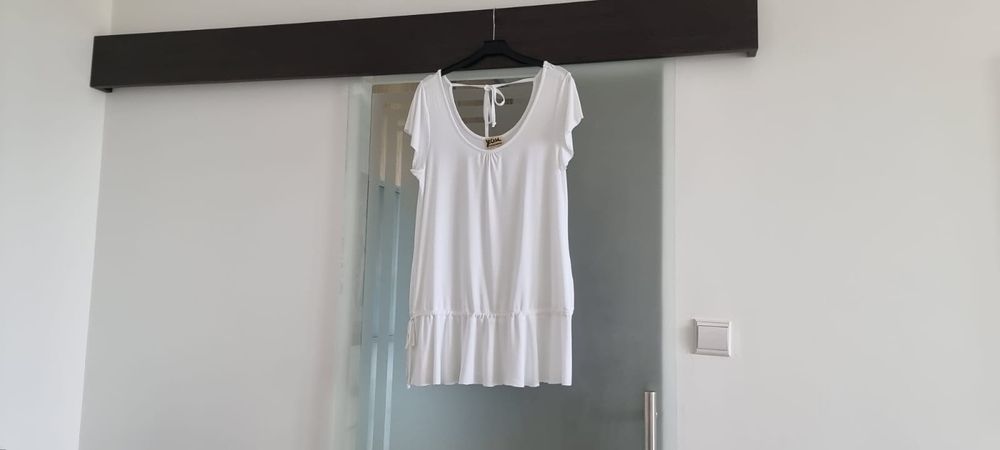 38/40 Y.O.U. Biała tunika