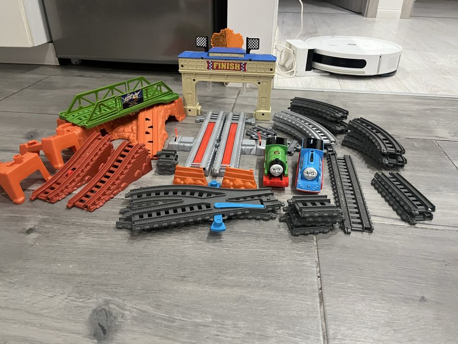 Fisher-Price Tomek I Przyjaciele Tor Wyścigowy Dfm53