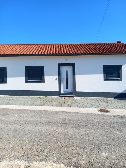 Aluga-se casa T2 em Pelariga, Pombal