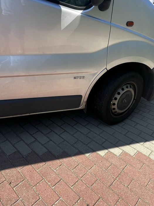 Opel  Vivaro 1,9, 9 osób