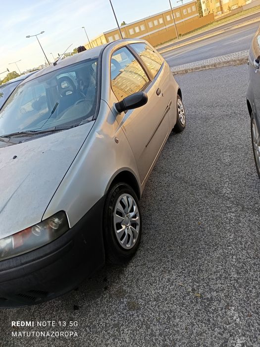 Fiat Punto SUPER econômico