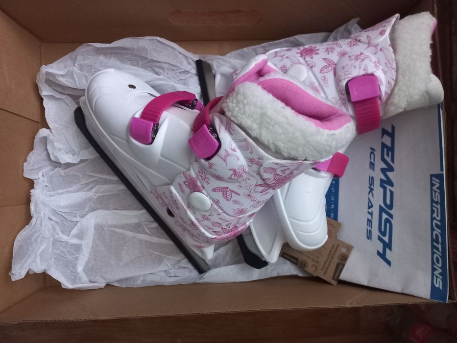 Продам Дитячі розсувні ковзани б/у. В дуже гарному стані.