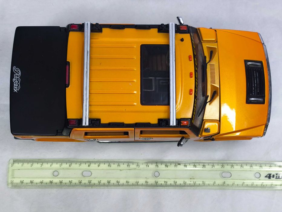 Модель Hummer H2 SUT 1/18 Maisto Prorodz: 3 500 грн