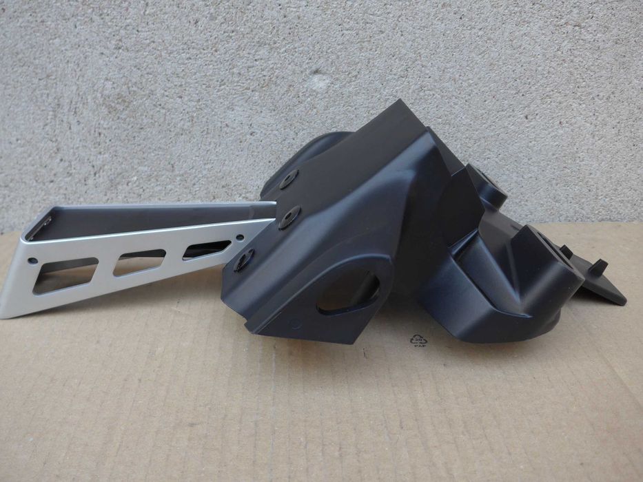 Yamaha yzf r6 '06-20r BŁOTNIK tył mocowanie tablicy nowy