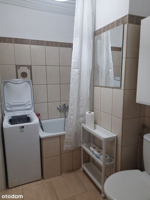 2 pokoje ciche, umeblowane, metro