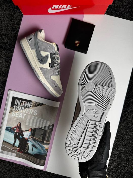 Жіночі кросівки найк данк лоу Nike SB Dunk Low x KAWS Grey Beige [36-41]