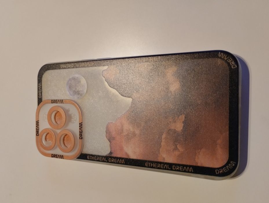 Etui na telefon iPhone 13 nowe