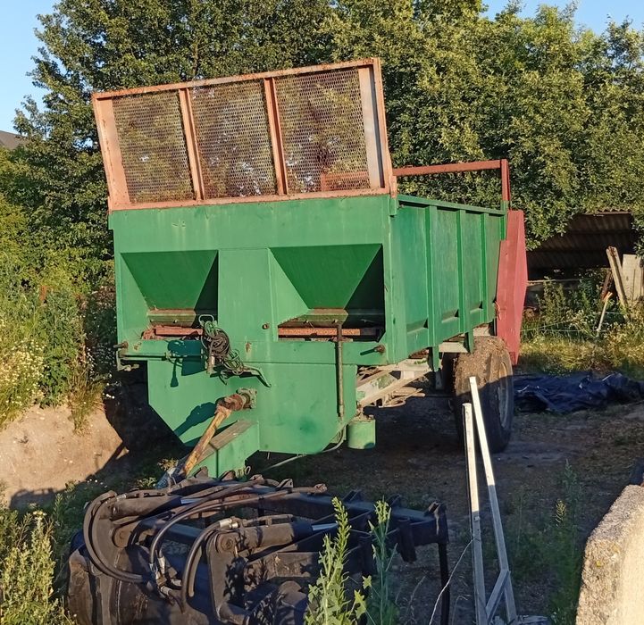 Rozrzutnik obornika Samson 8-10T