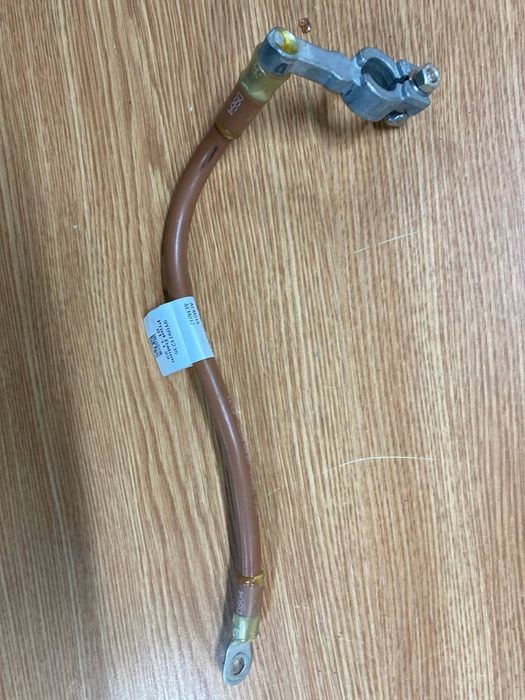 Porsche cayenne 9y0 клема мінус