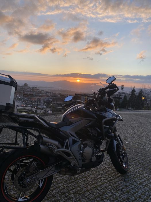 ZONTES T310 ano 2019 com 3 malas