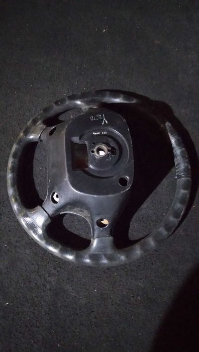 Volante Mazda 323 P V (Ba)