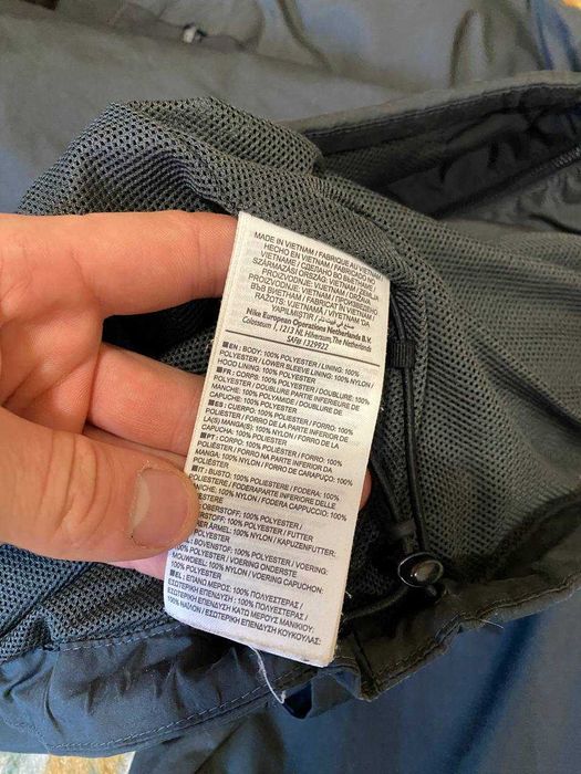 Спортивный костюм Nike оригинал куртка + штаны размер M