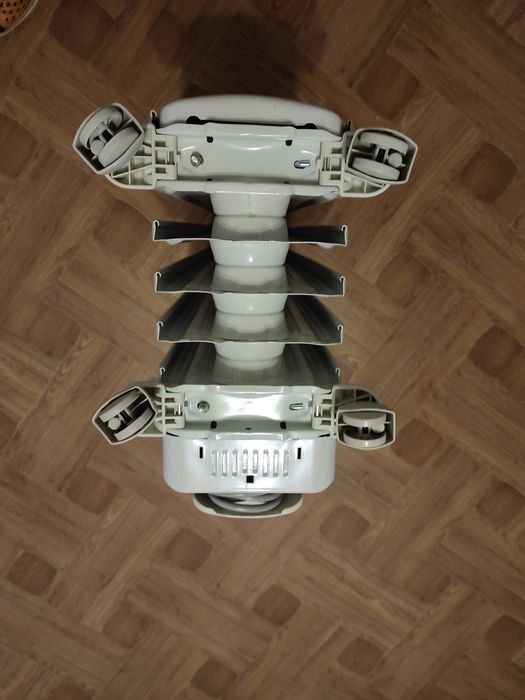 Обогрівач оливний (масляний) Delonghi.