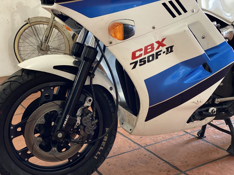 Honda CBX 750 f2 ano 86