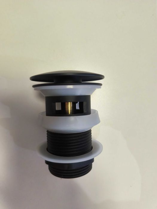 Ralo Universal para Lavatório — Novo437197492779765761