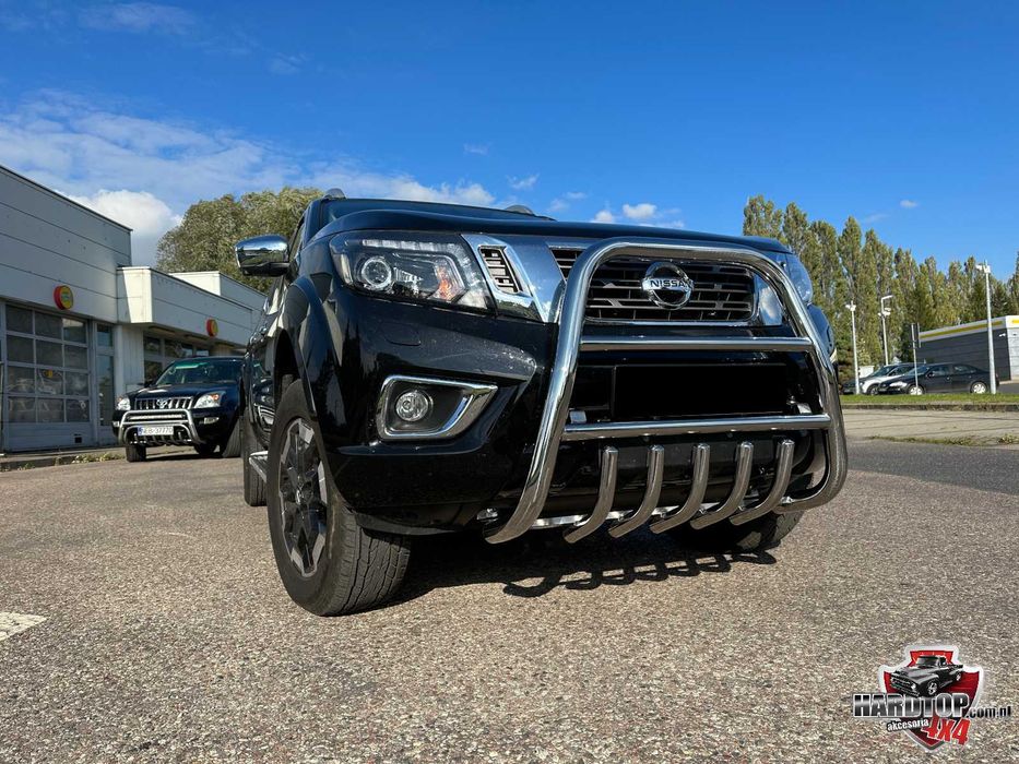 Orurowanie Nissan Navara NP300 Kły Baranek WYSOKIE chrom/czarne