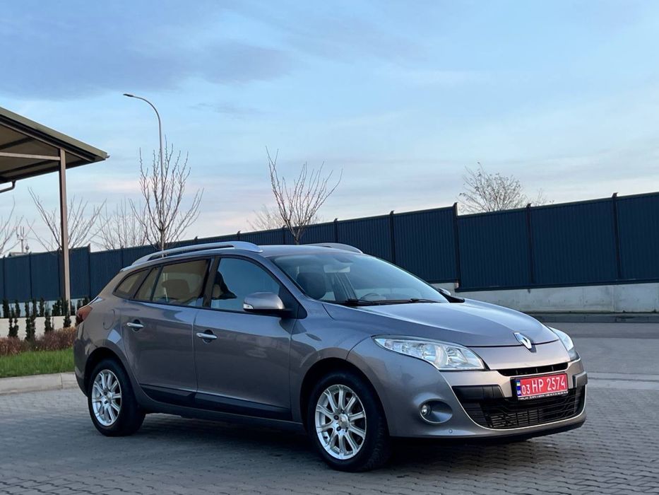 Renaul Megane 1.4 бензин