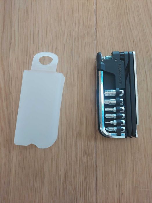 Multitool 21w1 z pokrowcem etui narzędzia wielofunkcyjne rowerowe bike