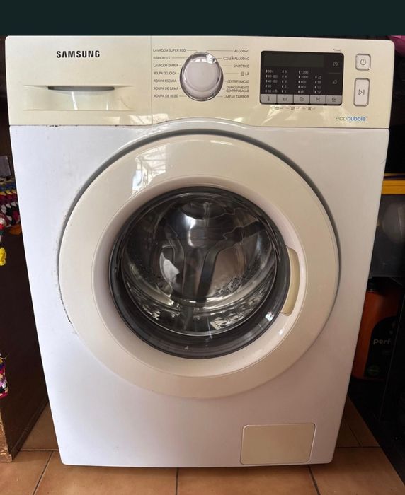 Máquina de lavar roupa Samsung