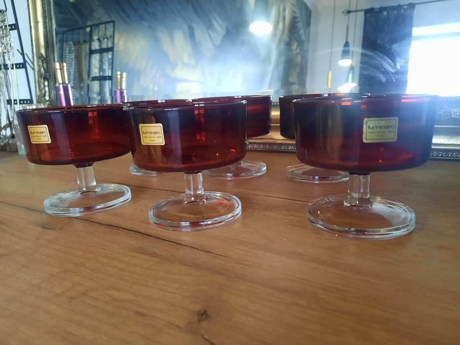 Kieliszki pucharki luminarc France lata 70 vintage rubìnowe