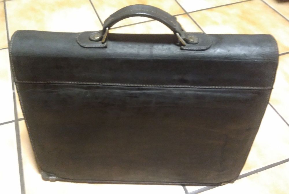 Mala em pele DAVIDOFF