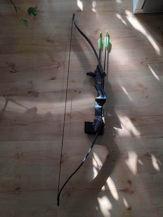 Łuk klasyczny CenterPoint Sentinel - zestaw
Ocena:
92% of100
(