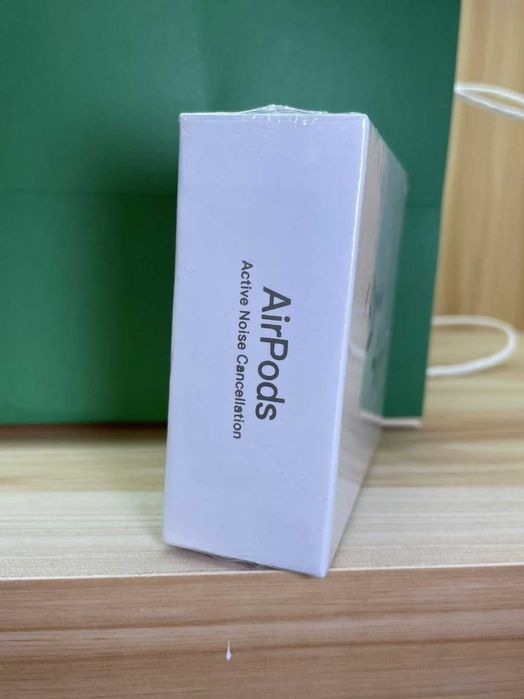 Oryginalne słuchawki Apple AirPods 4, 100% sprawne