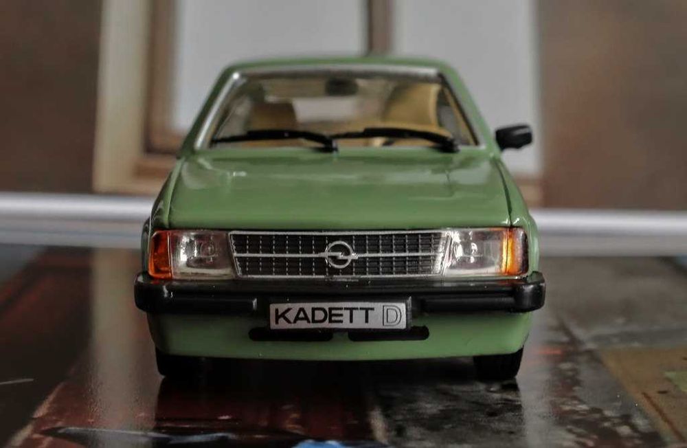 Opel Kadett D - model 1/43