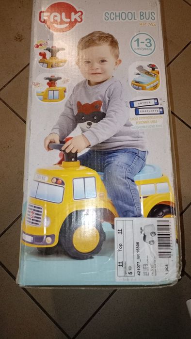 Samochodzik jeździk