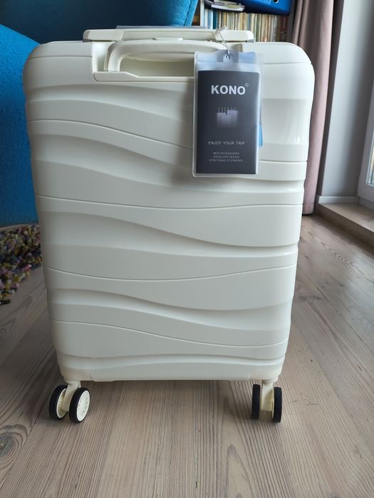 Walizka podróżna KONO 55x40x20, pojemność 39 litrów.