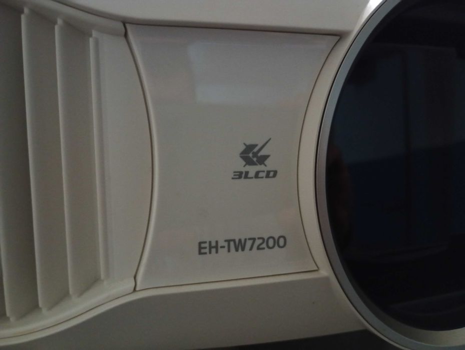 Projetor Epson EH-TW7200 Full HD 3D – Home Cinema de Nível Profissional