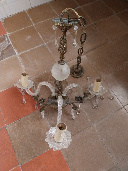 Candeeiro de tecto suspenso (candelabro, lustre)