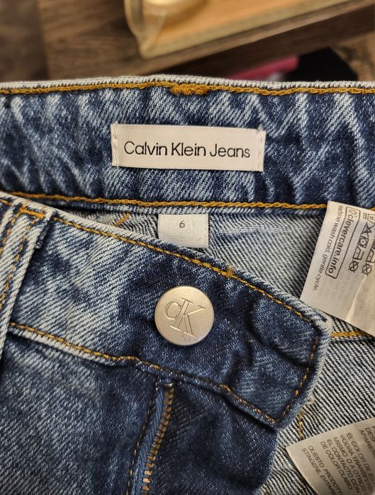 *Nowe z metką* Spodenki Calvin Klein dla chłopca rozm. 6 (116cm)