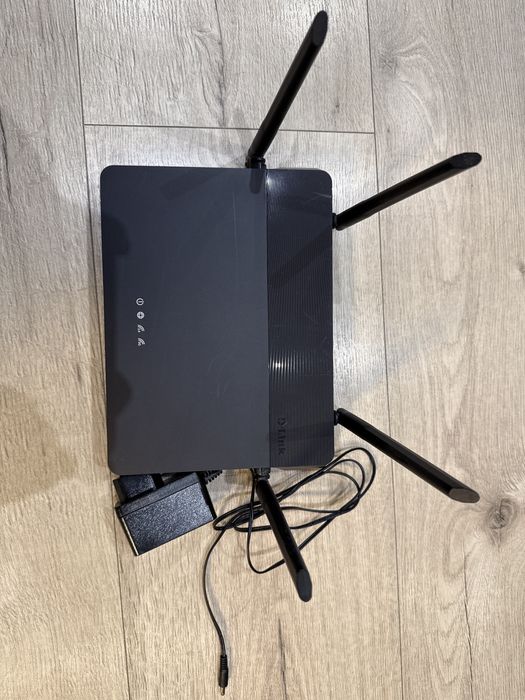 Router D-Link DIR-878