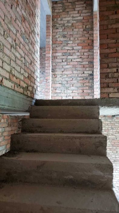 Продам таунхаус-БЕЗ КОМІСІЇ-Цегла+СТИЛЬНИЙ+УВАГА-Місцеві Комунікації!