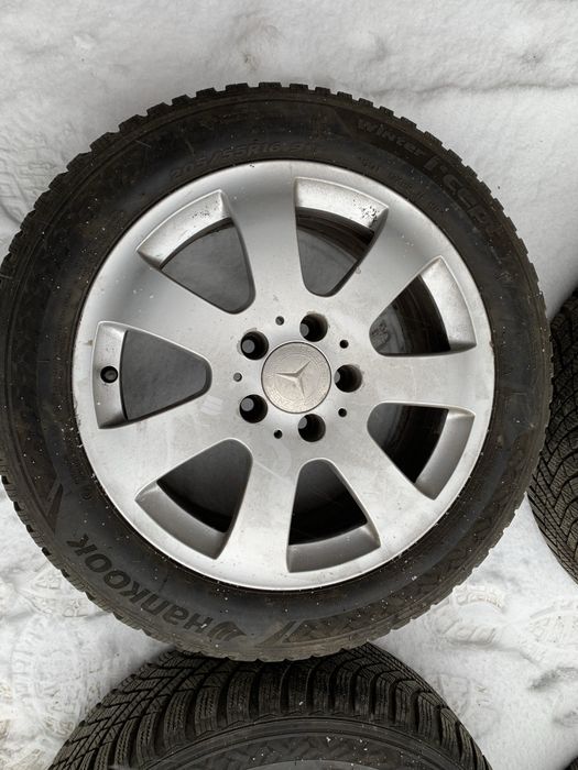 Продам титани з резиною