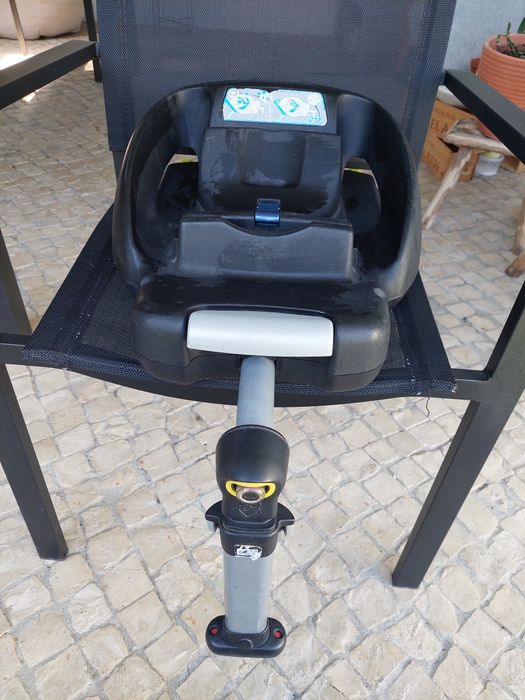 Isofix Maxi-cosi 
É um instrumento