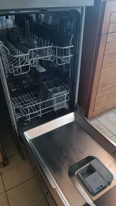 Máquina de Lavar Loiça 10 Sets (Inox) - BEKO